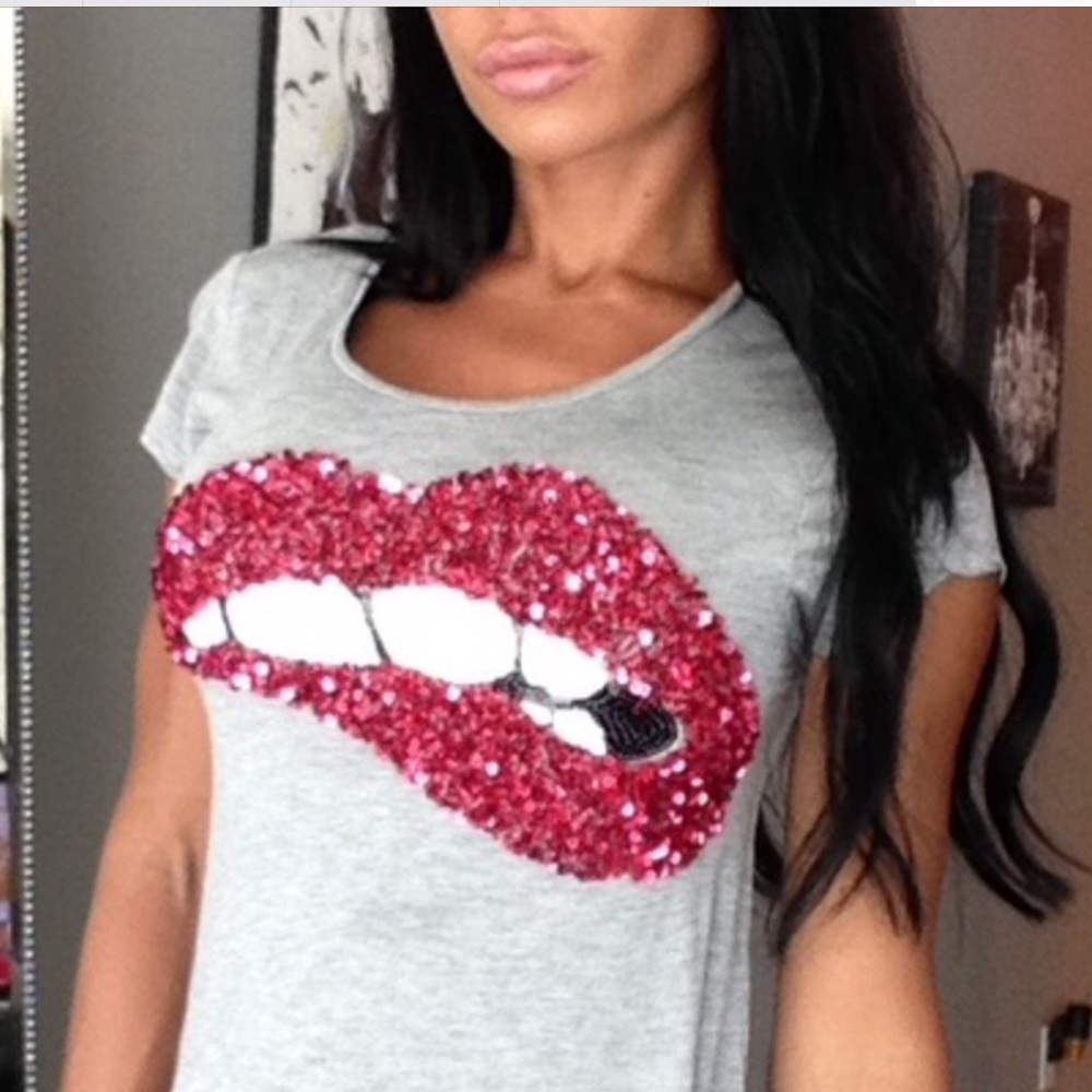 H&M Sequin Lip T-shirt 💋💎
